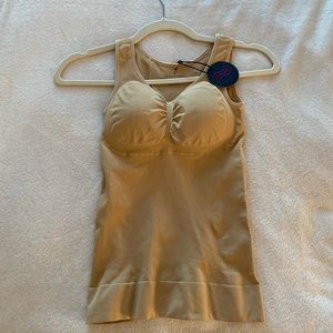 ⭐️🌴NWT Woman Ocean Slimming ShapeWear Tank